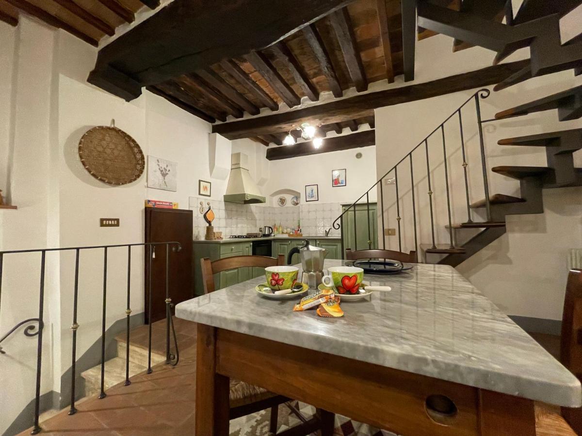 Pulcinella Appartamento Tipico Centro Storico Montepulciano Stazione Kültér fotó